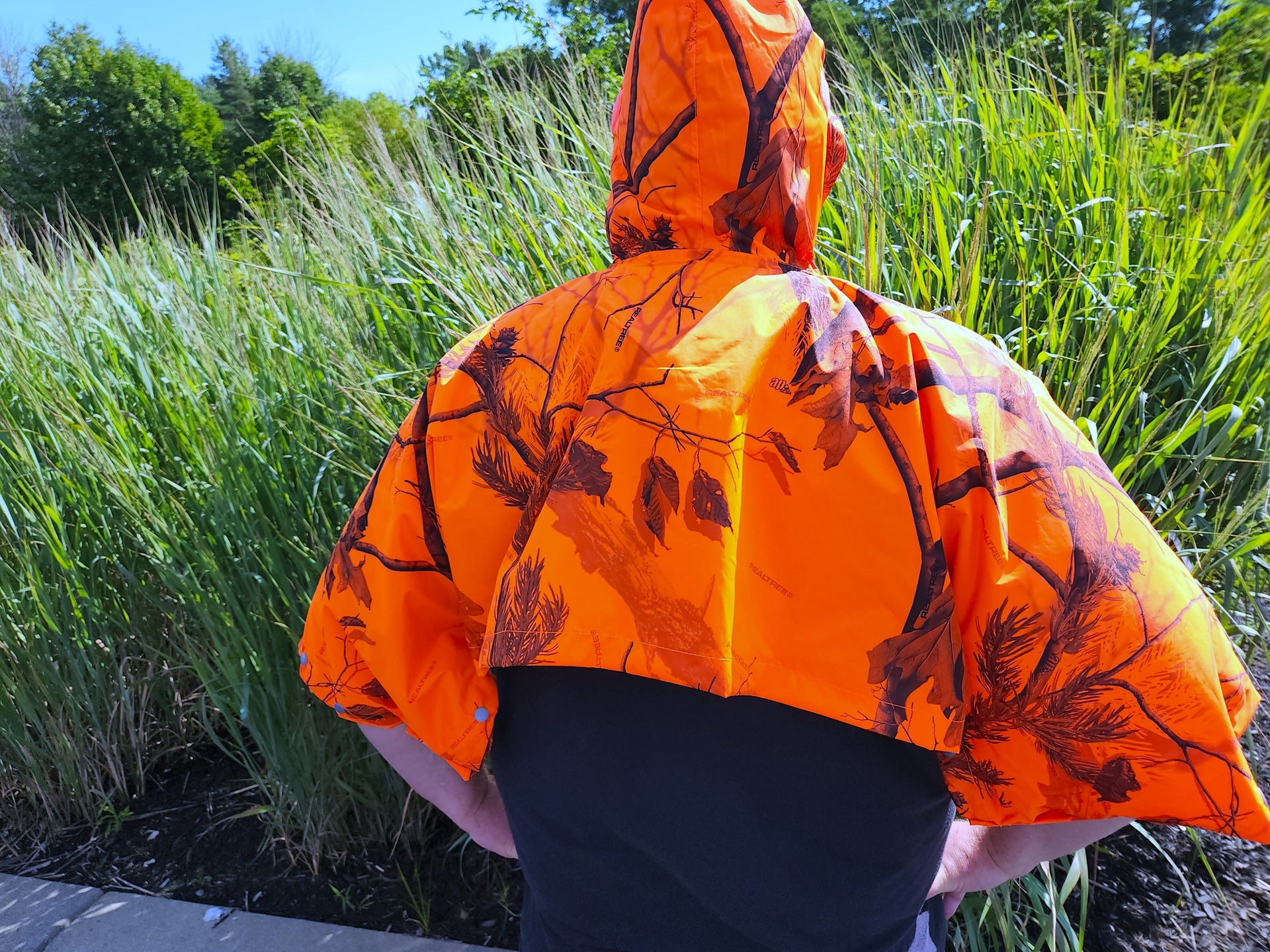 Brella Realtree AP Blaze Camo Unisex Half Rain Jacket
