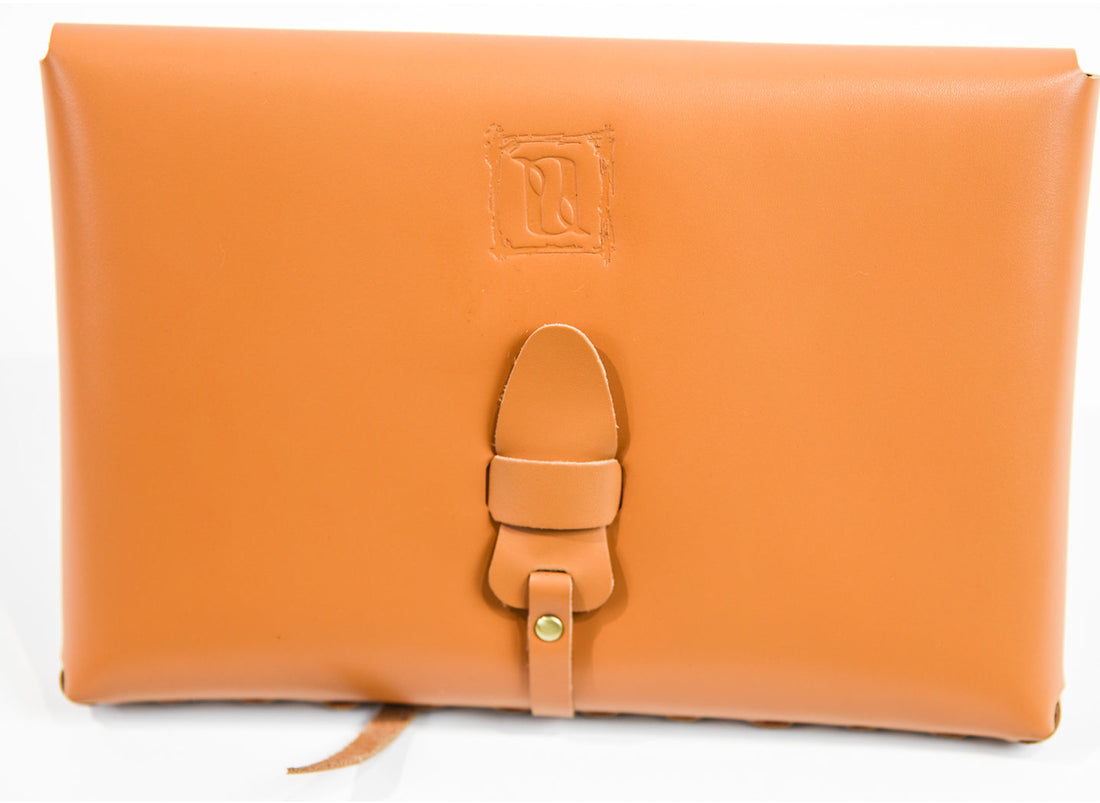 Women's Genuine Leather Clutch with Lovebirds