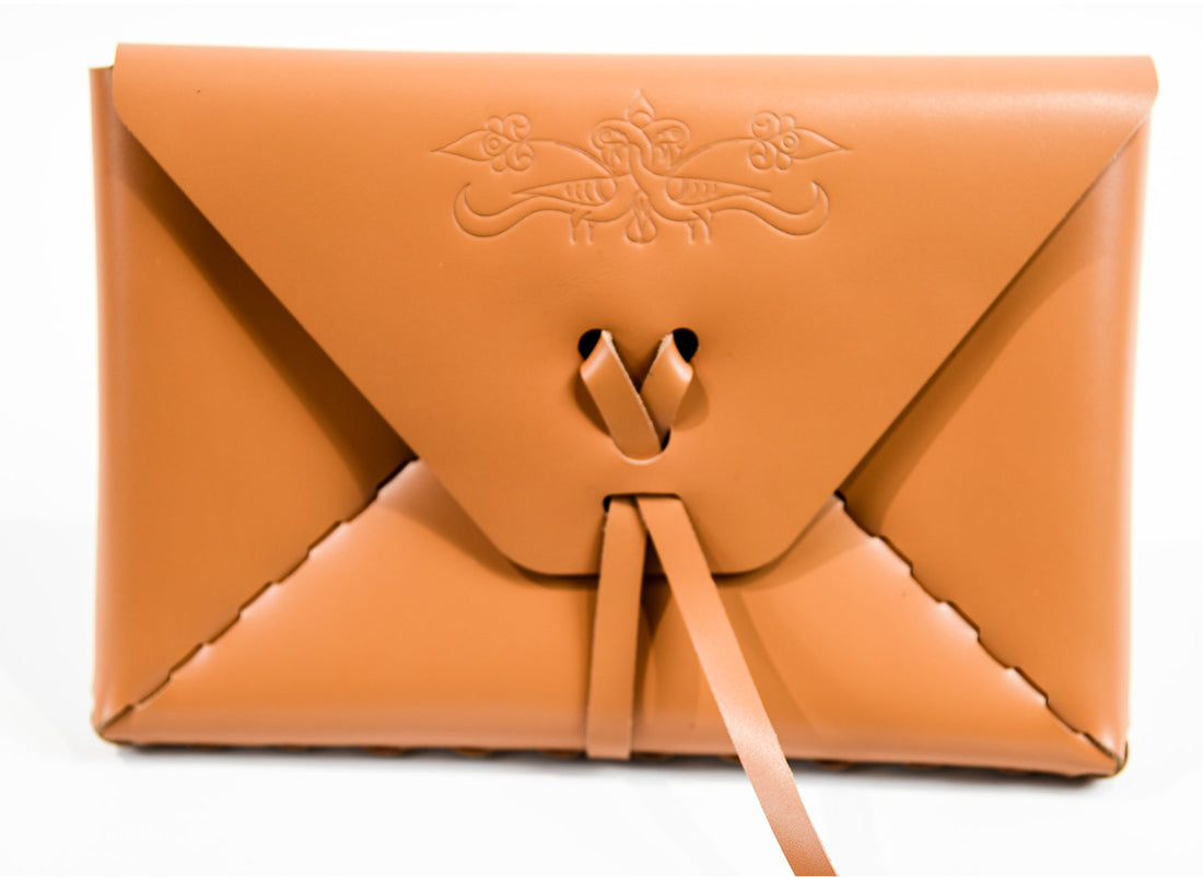 Women's Genuine Leather Clutch with Lovebirds