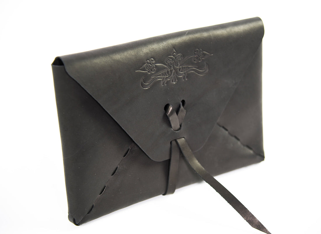 Women's Genuine Leather Clutch with Lovebirds