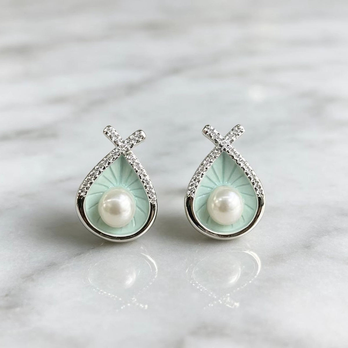 Full Cubic Zirconia Waterdrop Enamel Pearl Earrings