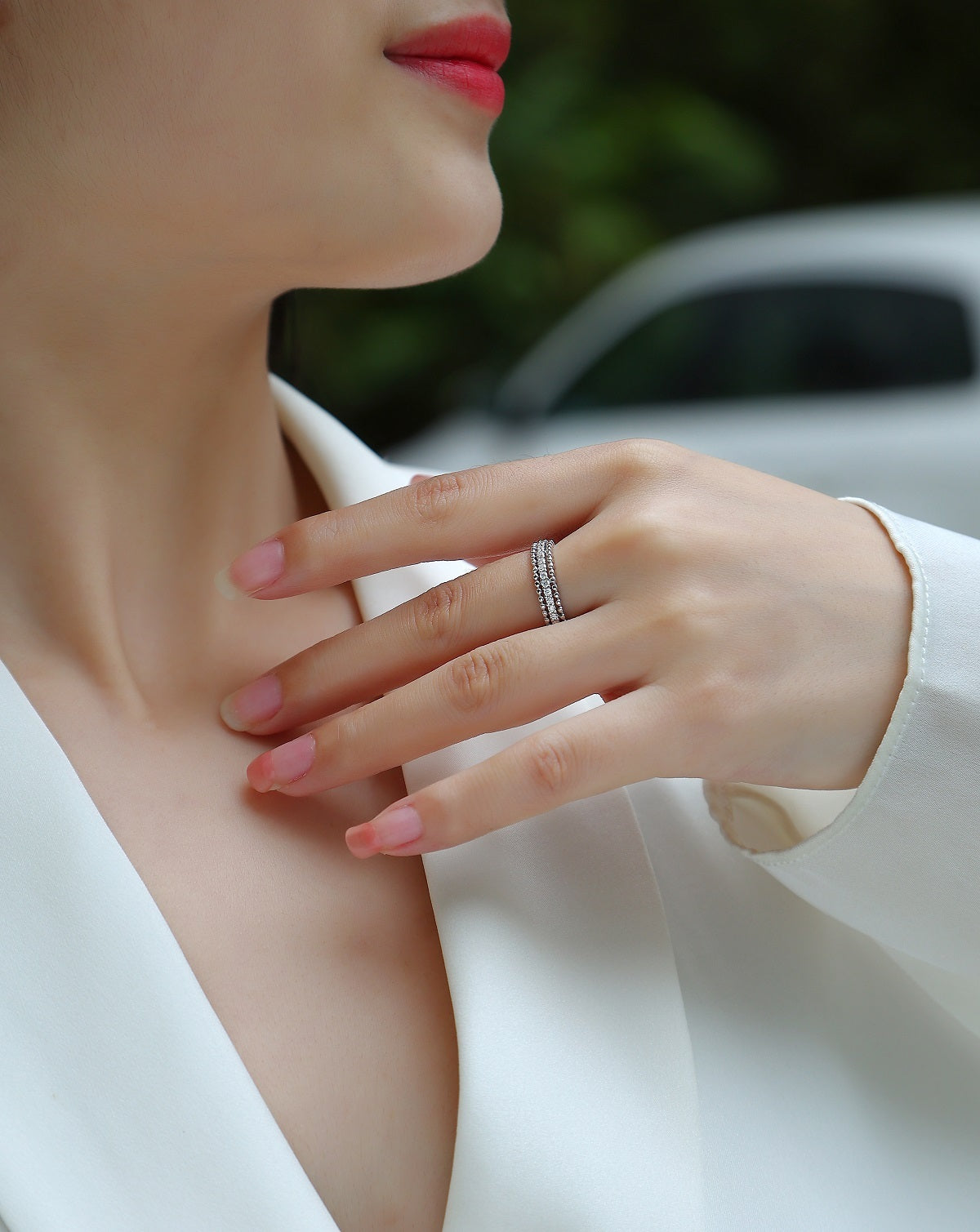S925 Silver 2.4g Platinum Plated Moissanite Ring, 4.3mm Beaded & Pave Band, D VVS1 GRA US 5-9