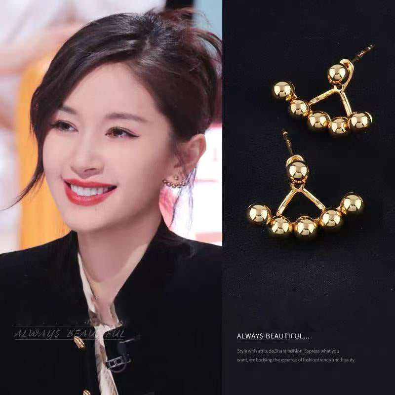 Chic Gold Heart Stud Earrings – Viral Niche Designer Style