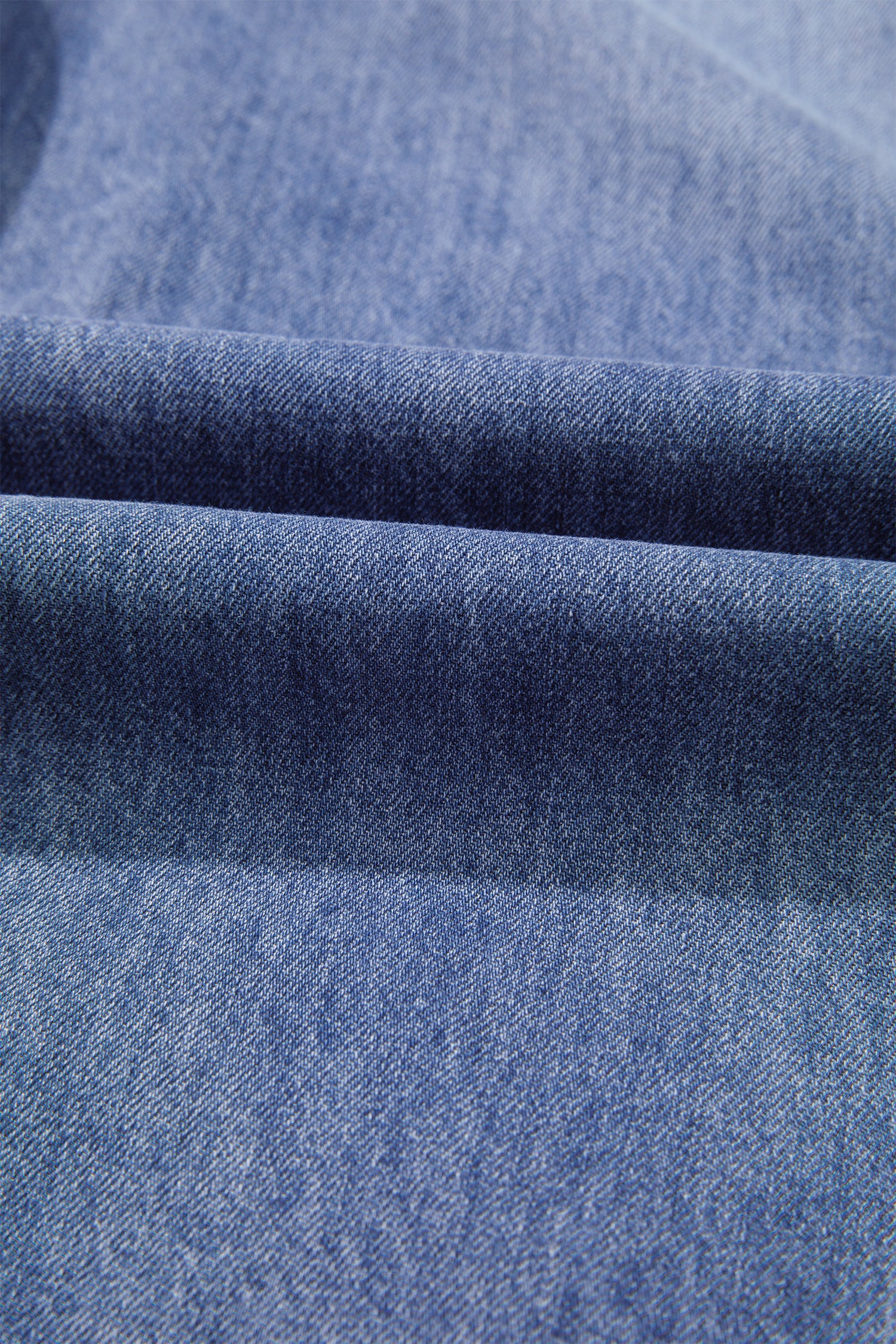 High Rise Pleated Wide Leg Denim Cropped Pants in Medium-Blue