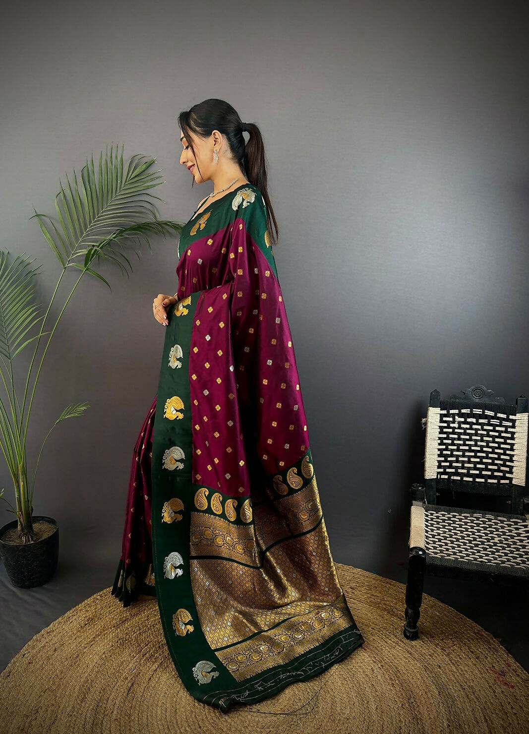 Dark Green Butti Banarasi Soft Silk Saree with Blouse Piece