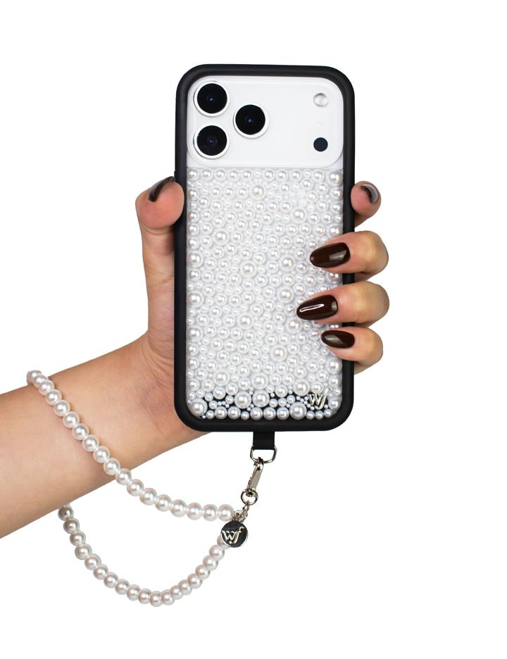 Pearl Wristlet in White for Hands-Free Phone Convenience - Image 2