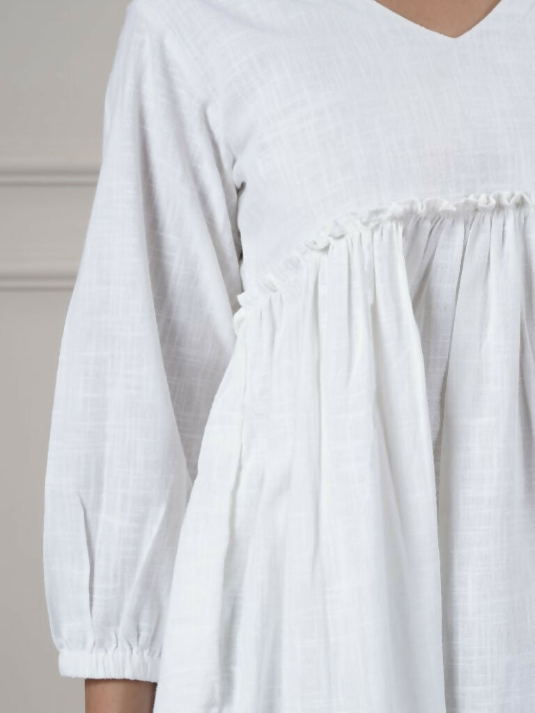 Women's White Short Dress with V-Neck and 3/4 Sleeves