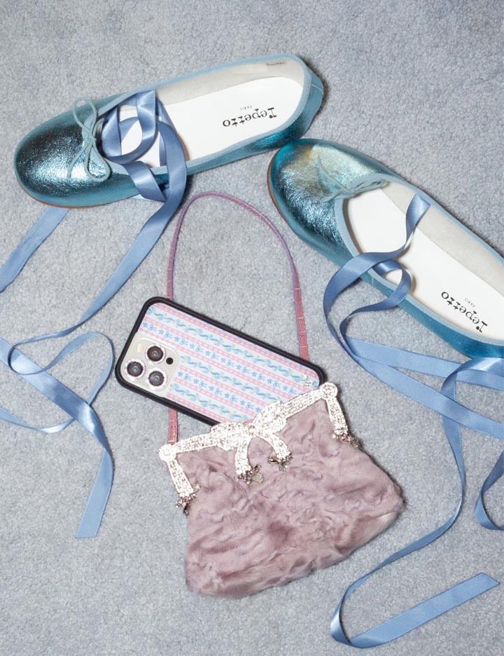 Dollhouse iPhone Case with Pink Lace and Blue Ribbon Pattern - Image 50