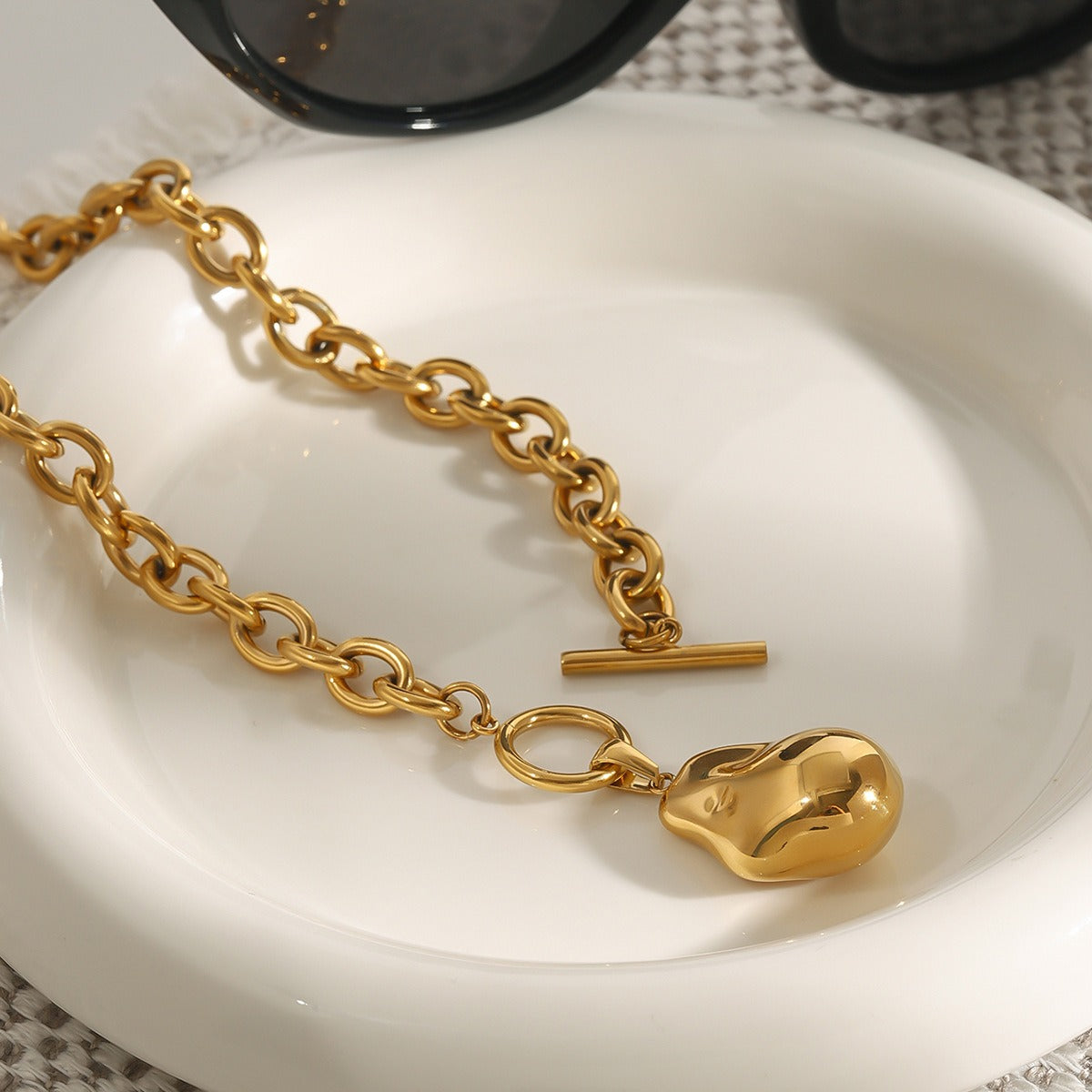 18K gold OT buckle with geometric design exquisite and noble necklace bracelet set