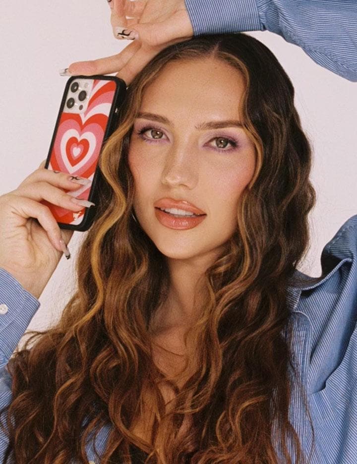 Latte Love Peppermint iPhone Case with Heart Pattern Design - Image 8