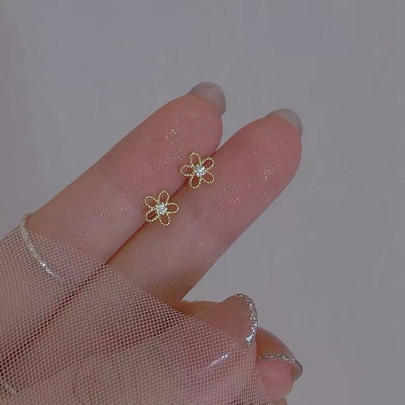 Mini Heart Stud Earrings Gold Plated Daily Wear Niche Jewelry