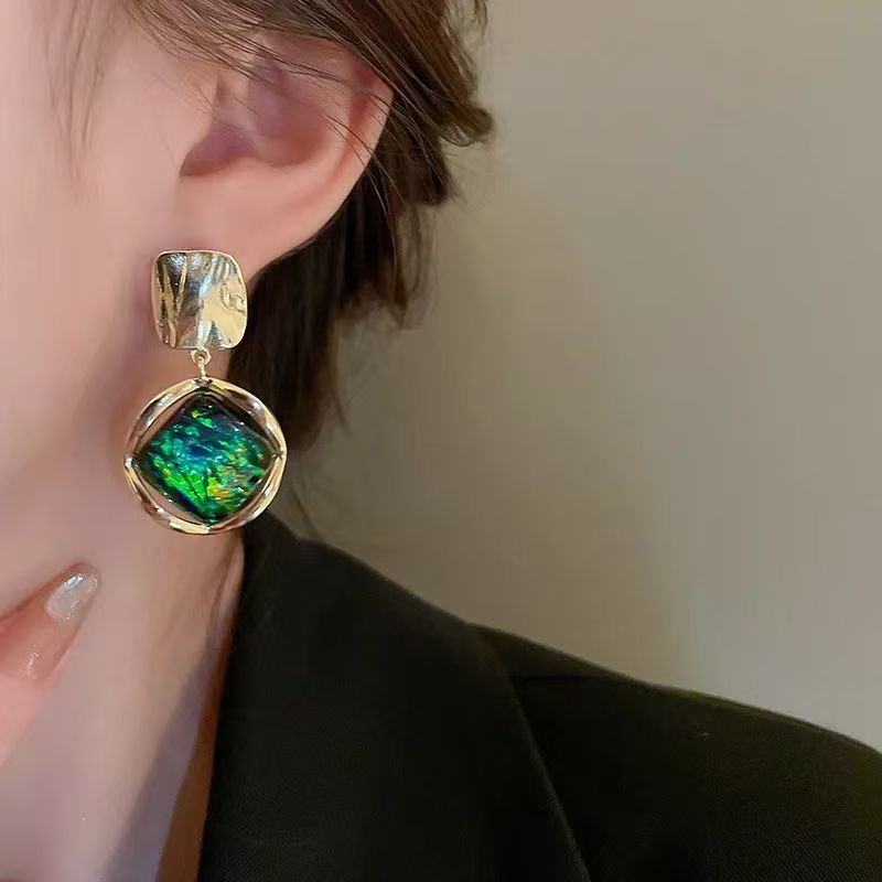 Vintage Rhombus Resin Dangle Earrings in Gold and Green
