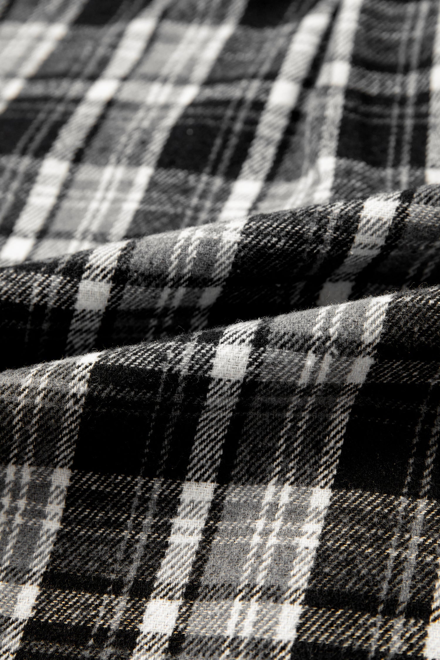 Plus Size Plaid Chest Pocket Long Sleeve Shacket