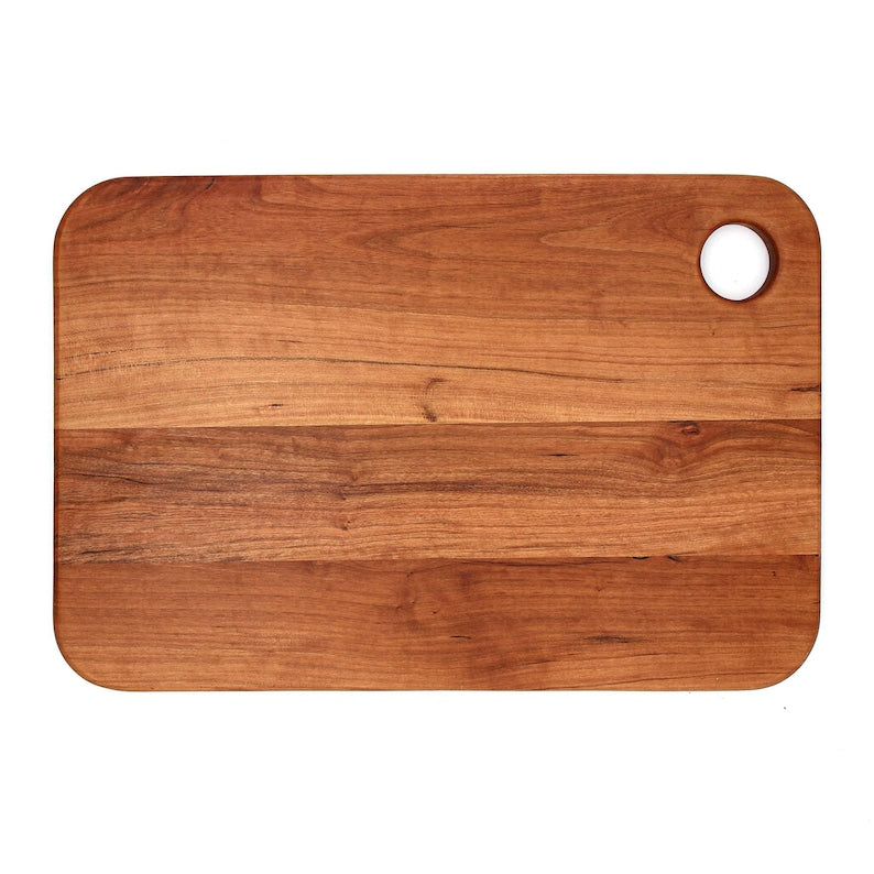 Thumb-Hole Cutting Board