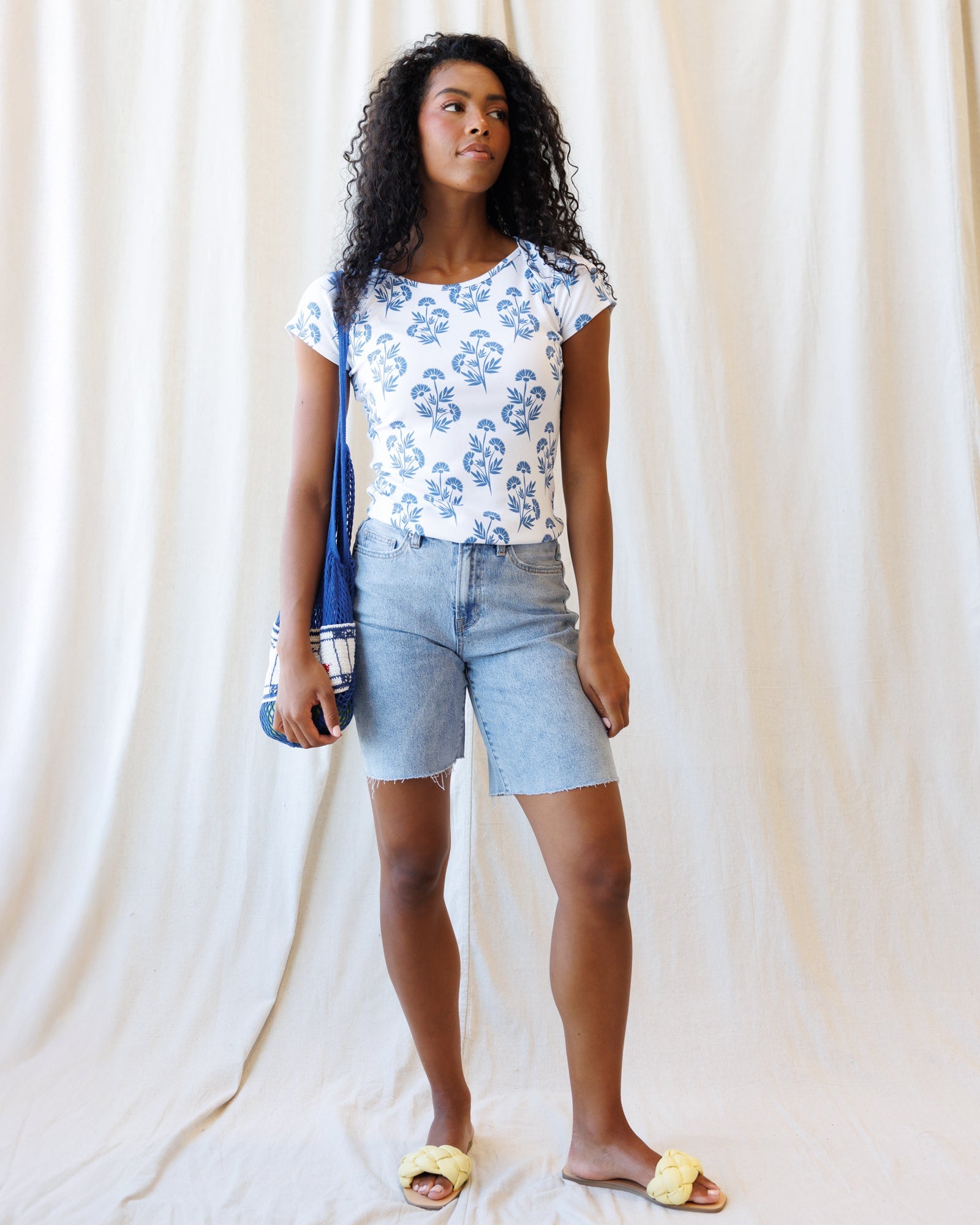 Super HR Relaxed Short in Light Blue High-Rise Denim
