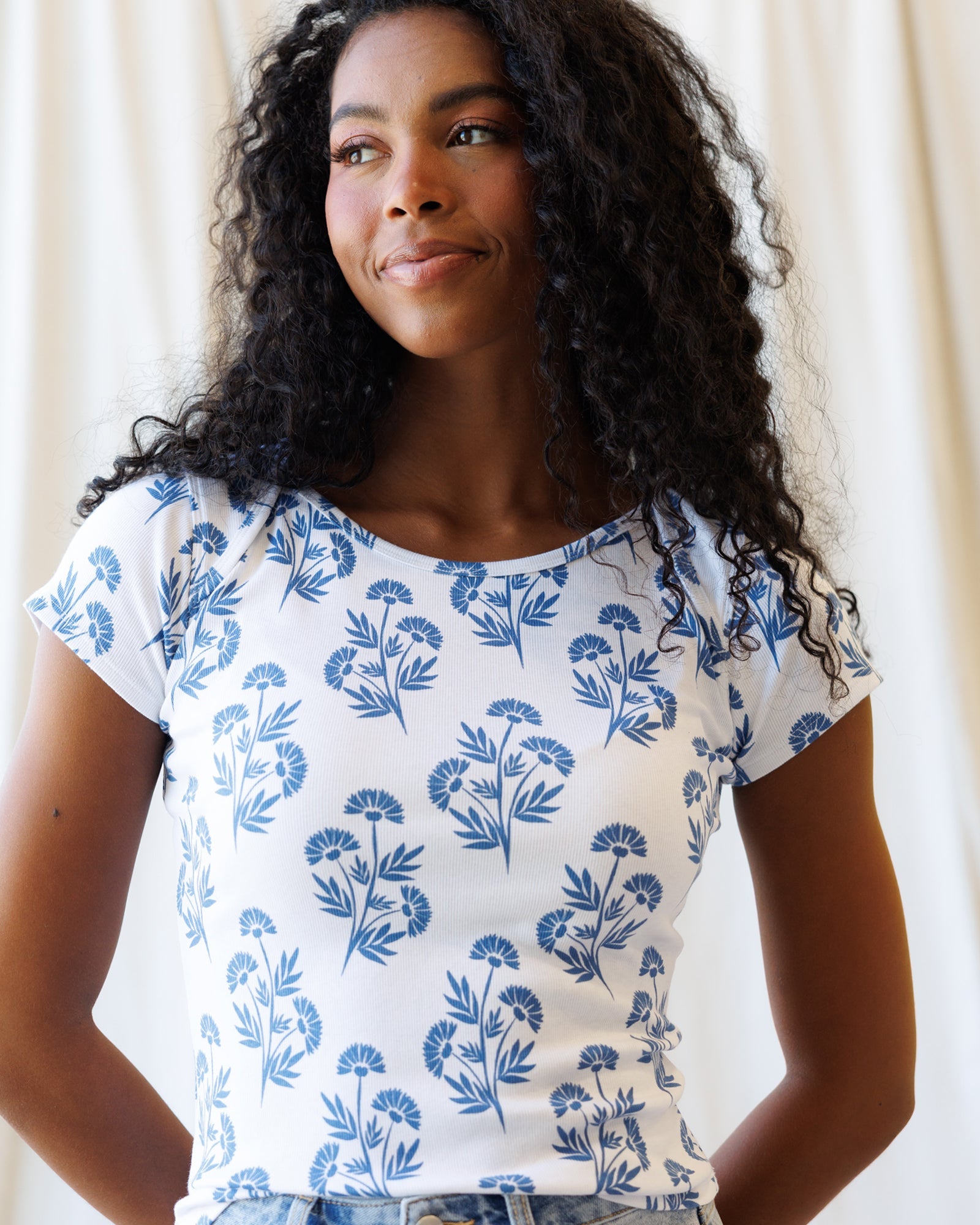 Artistic Floral Print Cotton Modal Ribbed Tee in White and Blue