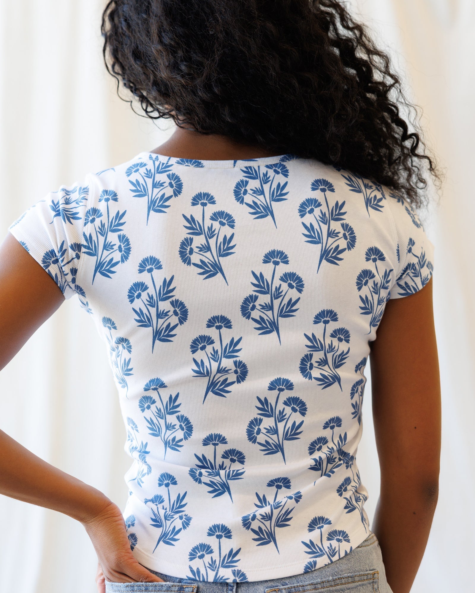 Artistic Floral Print Cotton Modal Ribbed Tee in White and Blue