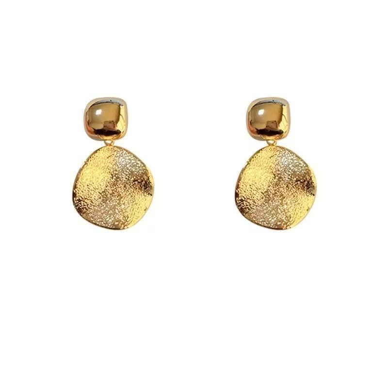 Minimalist Round Metal Hoop Earrings Retro European American Style