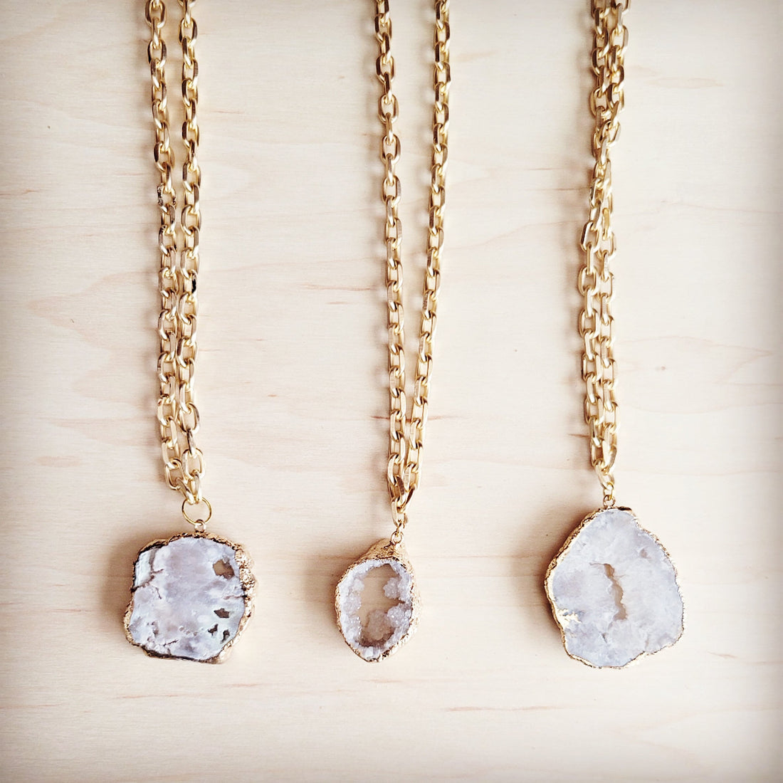 Matte Gold Gilded Agate Pendant Necklace on Oval Link Chain - Image 3