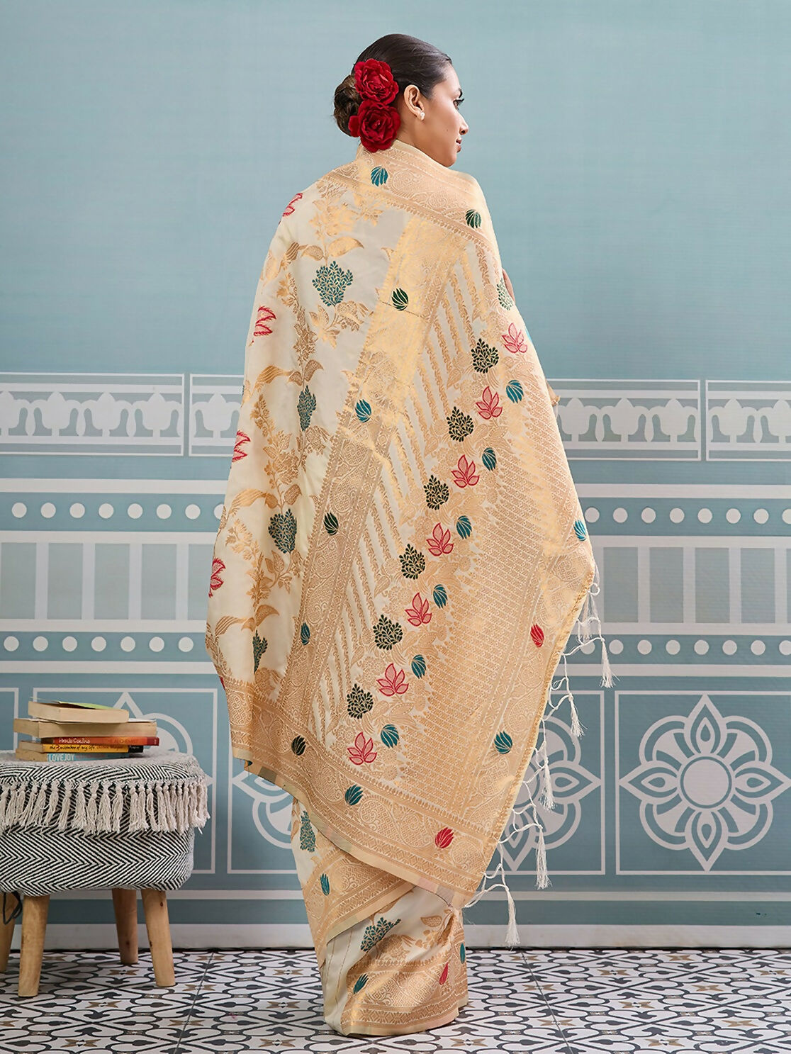 Elegant Cream Silk Saree with Matching Silk Blouse Piece