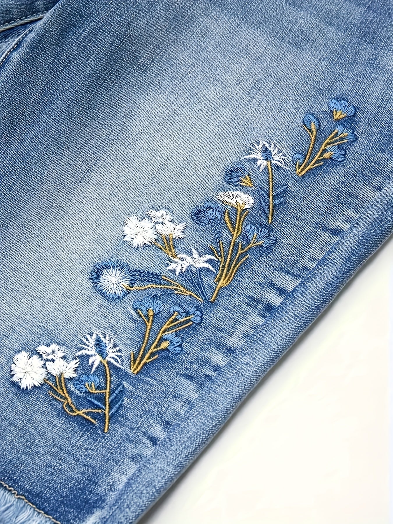 Elegant Stretch Slim Embroidered Mi length Jeans