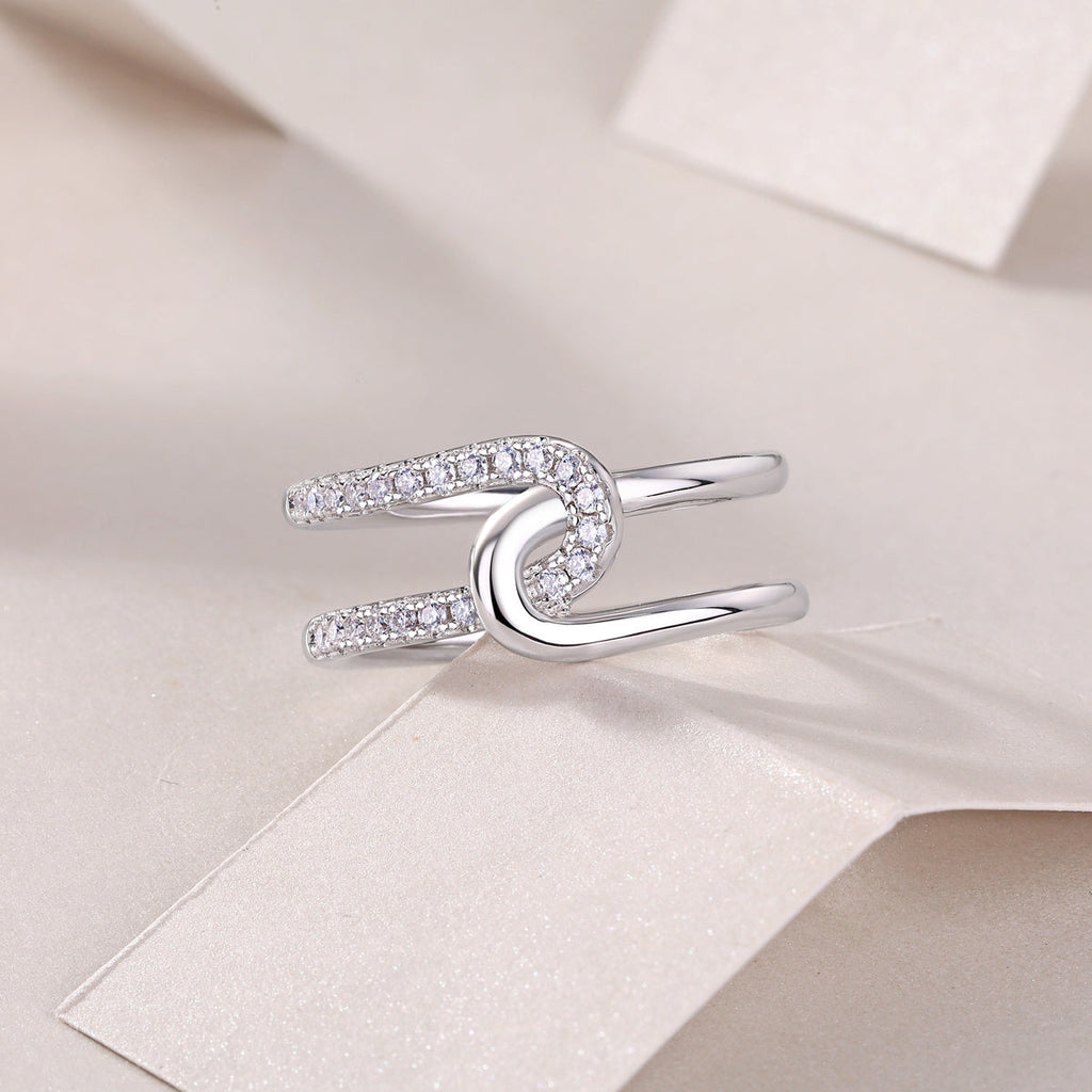 S925 Silver 3.7g Platinum Plated Moissanite Ring, 22pcs D VVS1 Interlocking Band, GRA Certified US 5-9