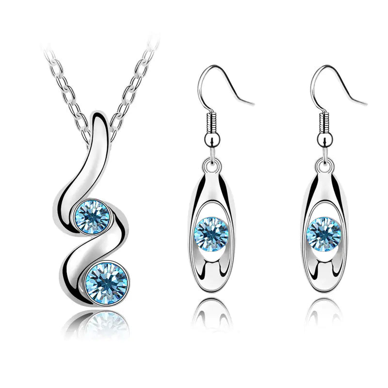 Snake-Shaped Oval Earrings and Necklace Set with Crystals