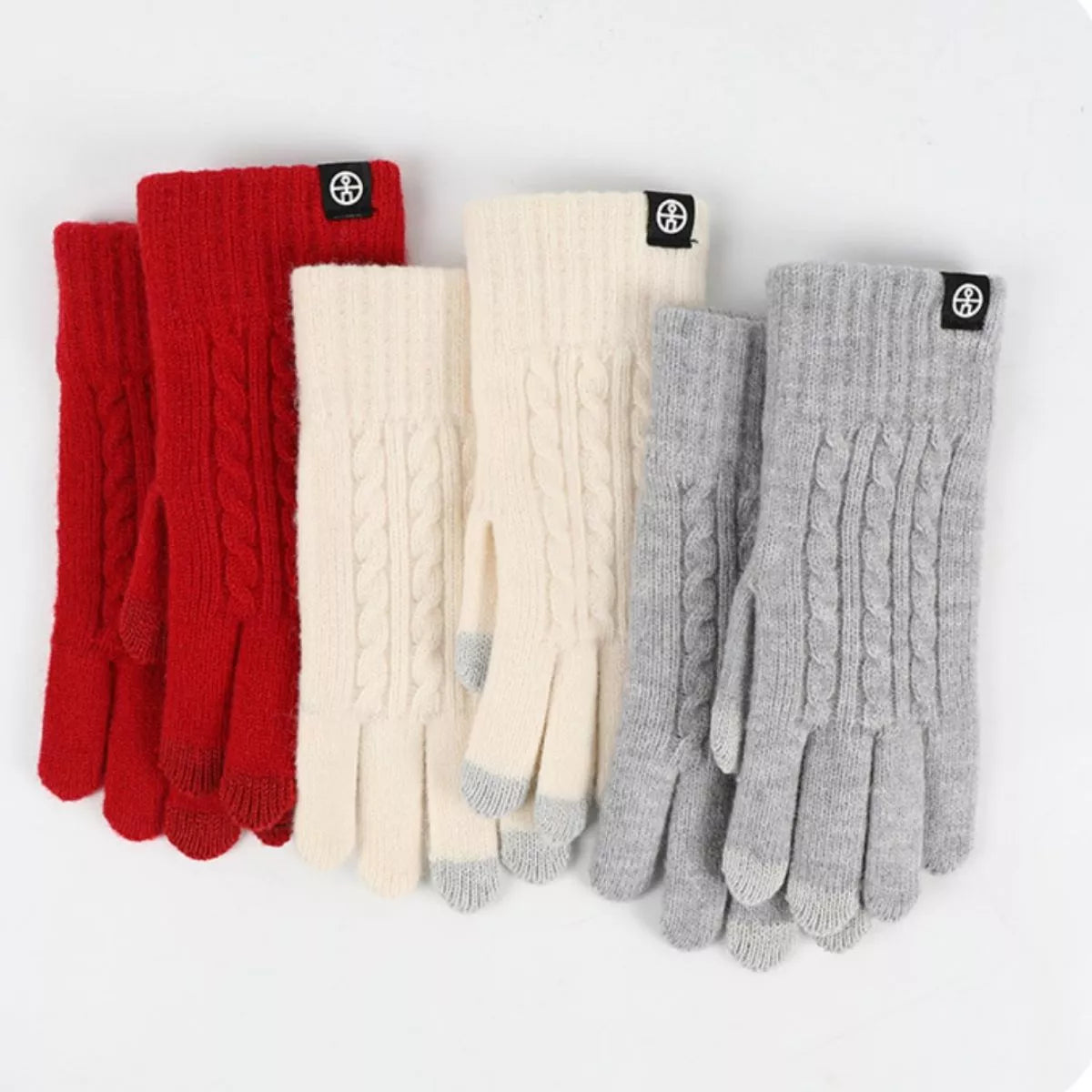 Cable Knit Touchscreen Gloves