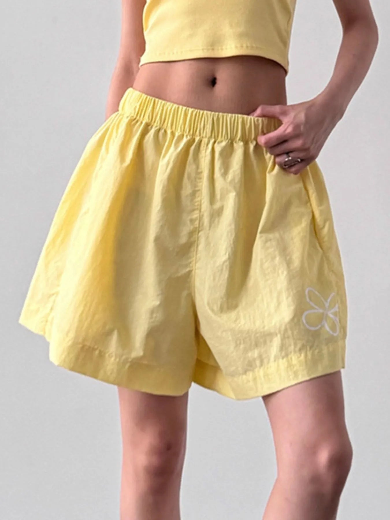 Women's Yellow Elastic Waist Casual Shorts with Floral Detail - Image 3