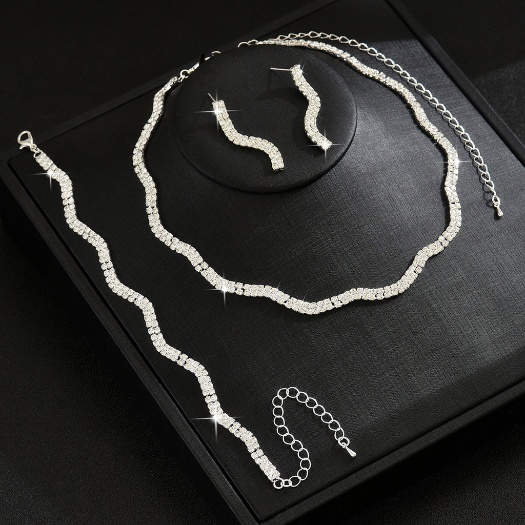 Cross-Border E-Commerce Supply European And American Fashion Claw Chain Rhinestone Necklace Earrings Bracelet Three-Piece Set Wholesale