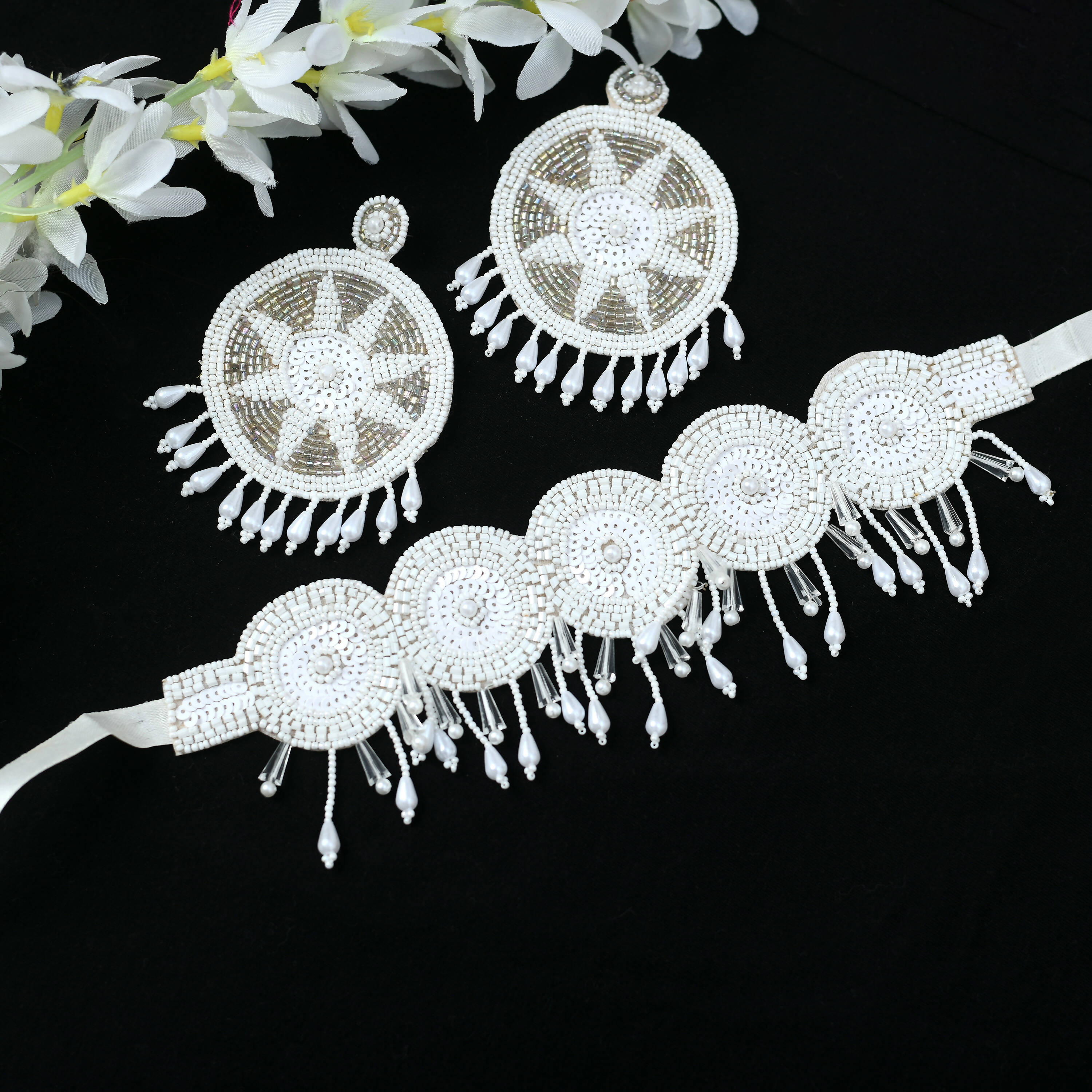 A beautiful off-white and golden pearl handcrafted choker necklace set for women