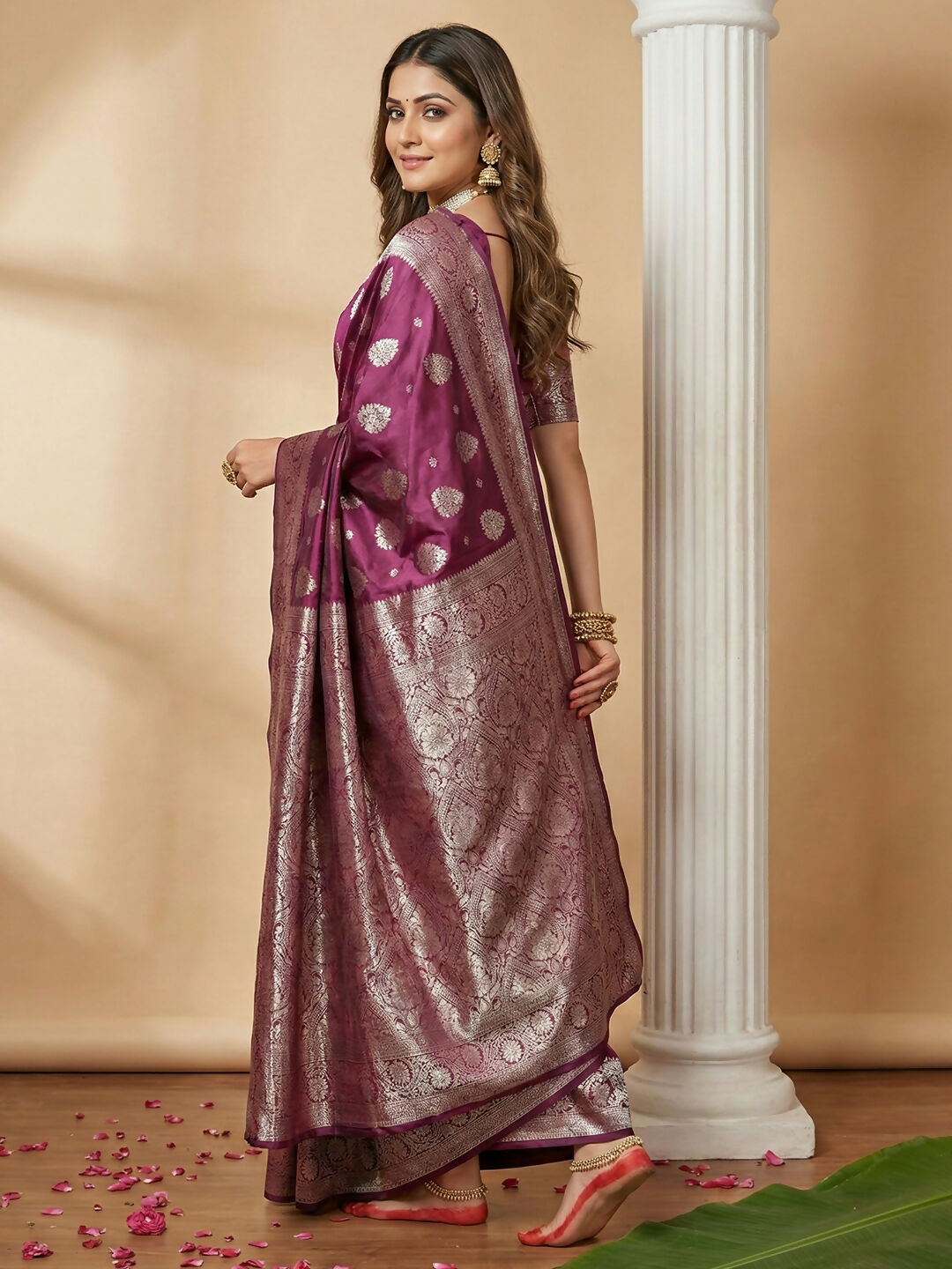 Elegant Purple Silk Blend Saree with Matching Blouse Piece