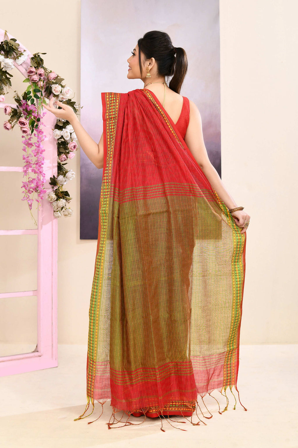 Red Embellished Cotton Blend Jamdani Saree