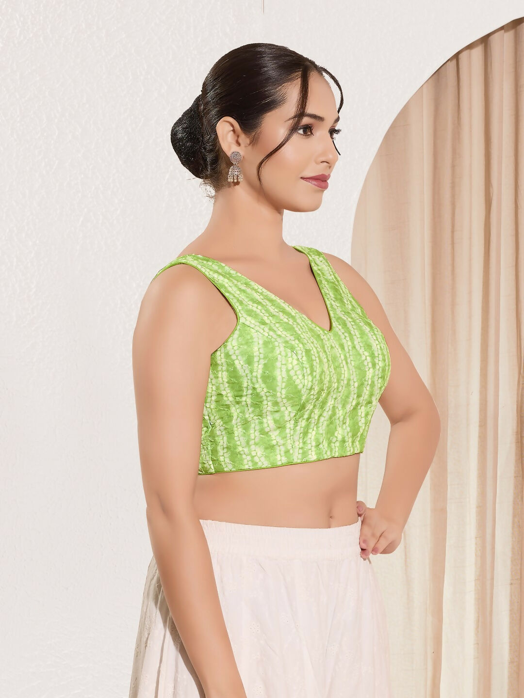 Pista Green Viscose Rayon Sleeveless V-Neck Padded Blouse
