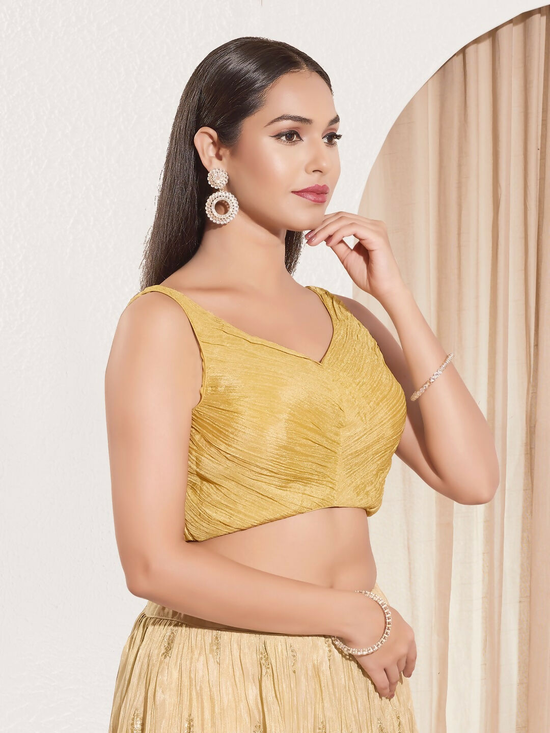 Gold Tissue Padded Blouse with Sweetheart Neck and Sleeveless Cut