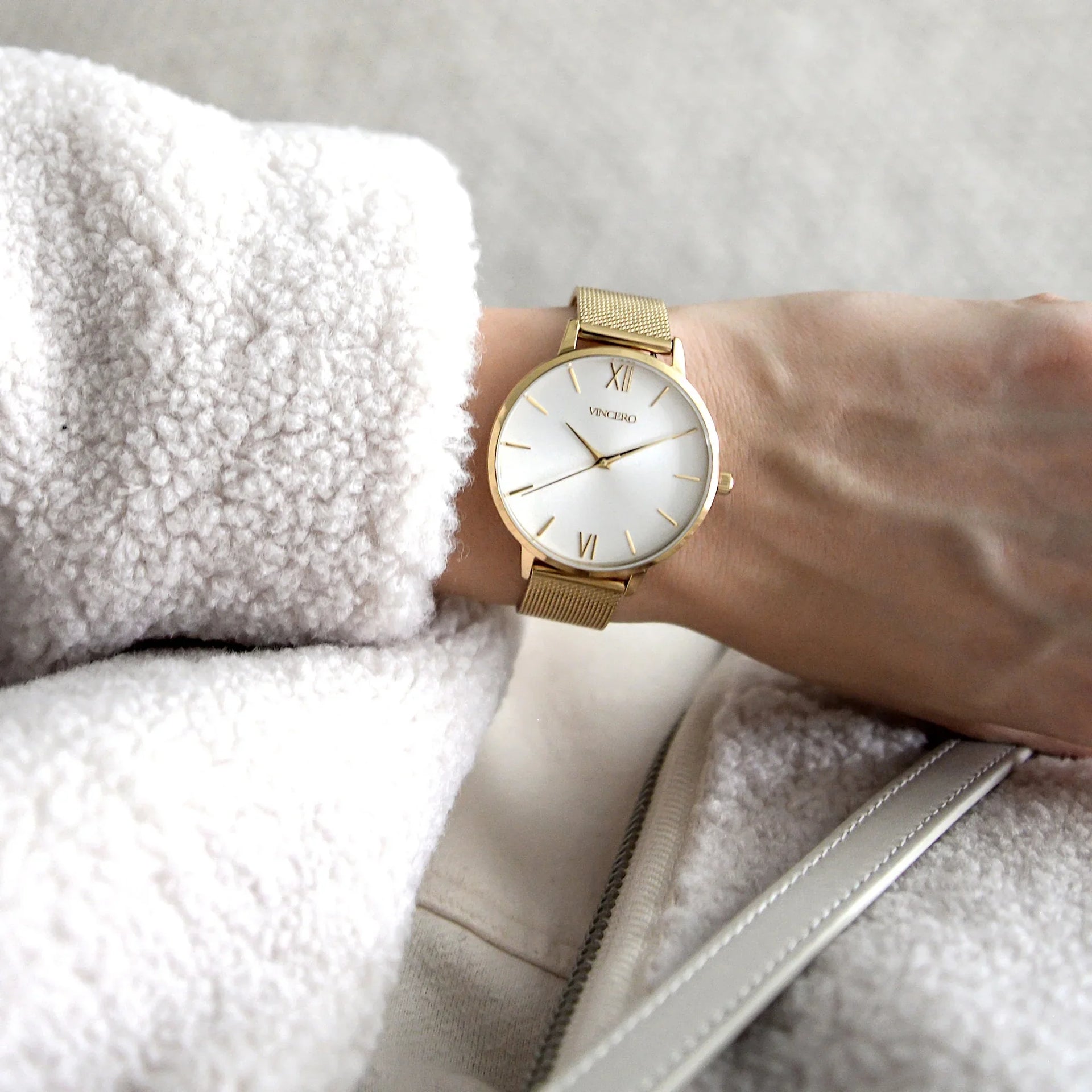 Eros Mesh Gold and Satin Minimalist Analog Wrist Watch