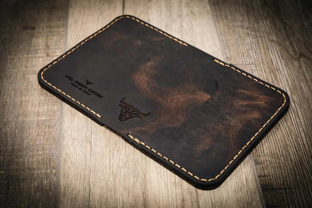 The Georgetown Minimalist Wallet in Walnut Brown