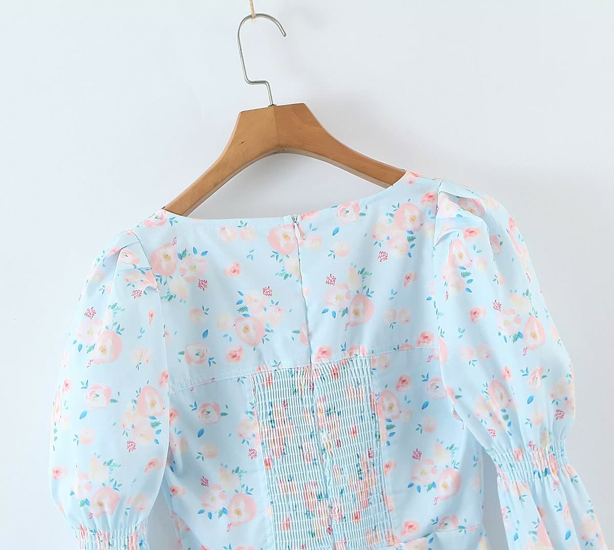 Summer Women Clothing Blue Background Floral Print Chest Pleated Flared Sleeve Square Collar Sheath Dress
