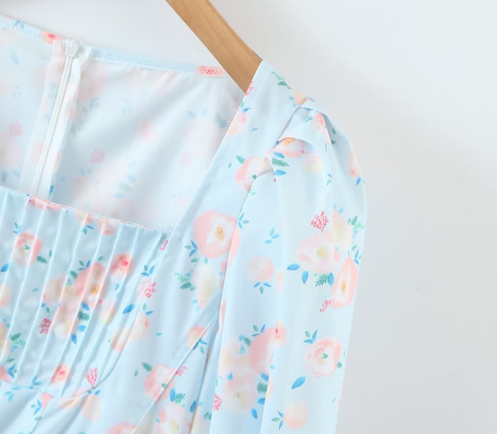 Summer Women Clothing Blue Background Floral Print Chest Pleated Flared Sleeve Square Collar Sheath Dress
