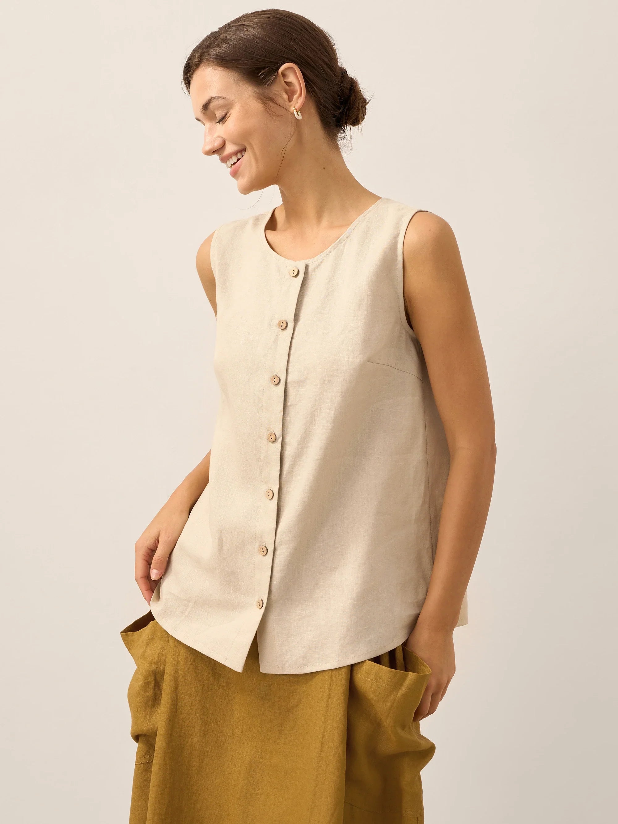 100% Linen Sleeveless Button Down Tank Top for Summer