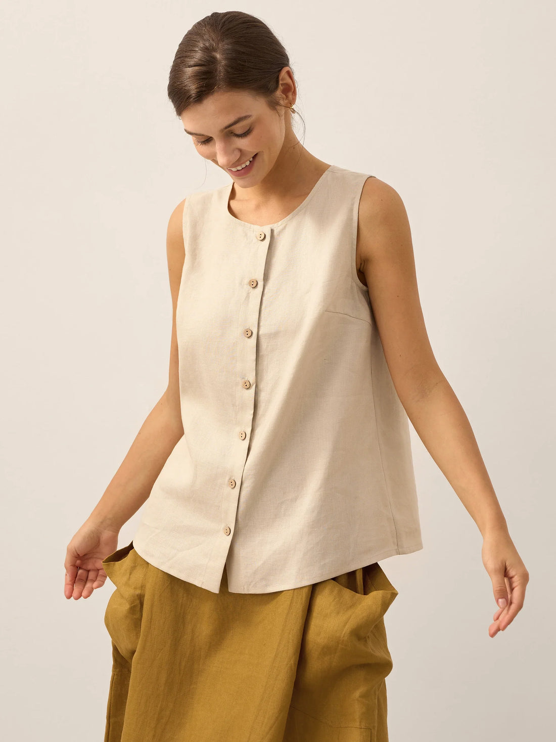 100% Linen Sleeveless Button Down Tank Top for Summer