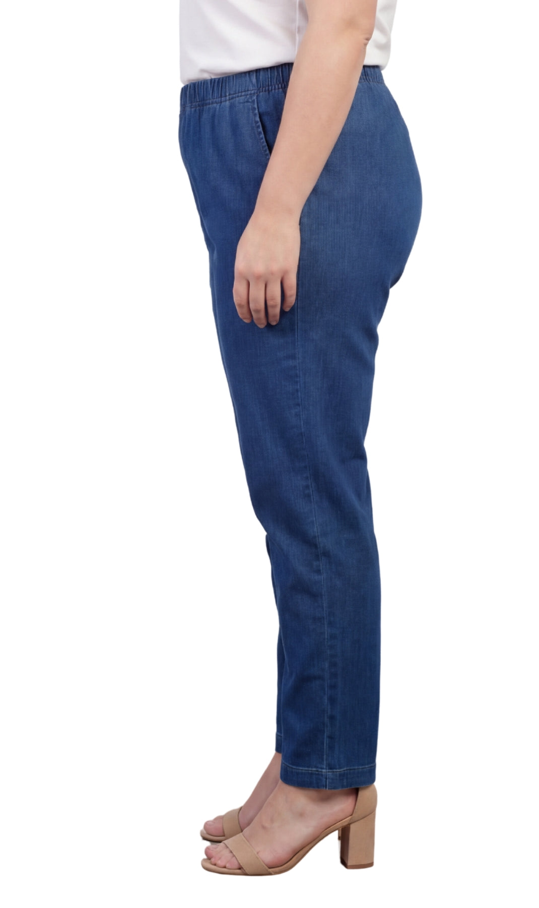 Women's Lightweight Pull-On Denim Jeans Relaxed Straight Leg