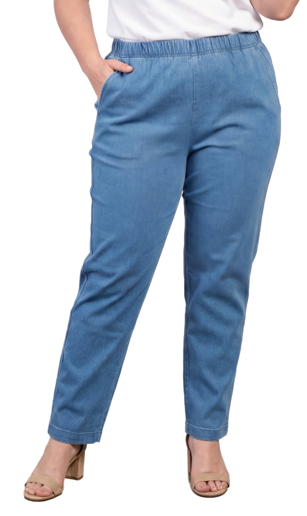 Women's Lightweight Pull-On Denim Jeans Relaxed Straight Leg