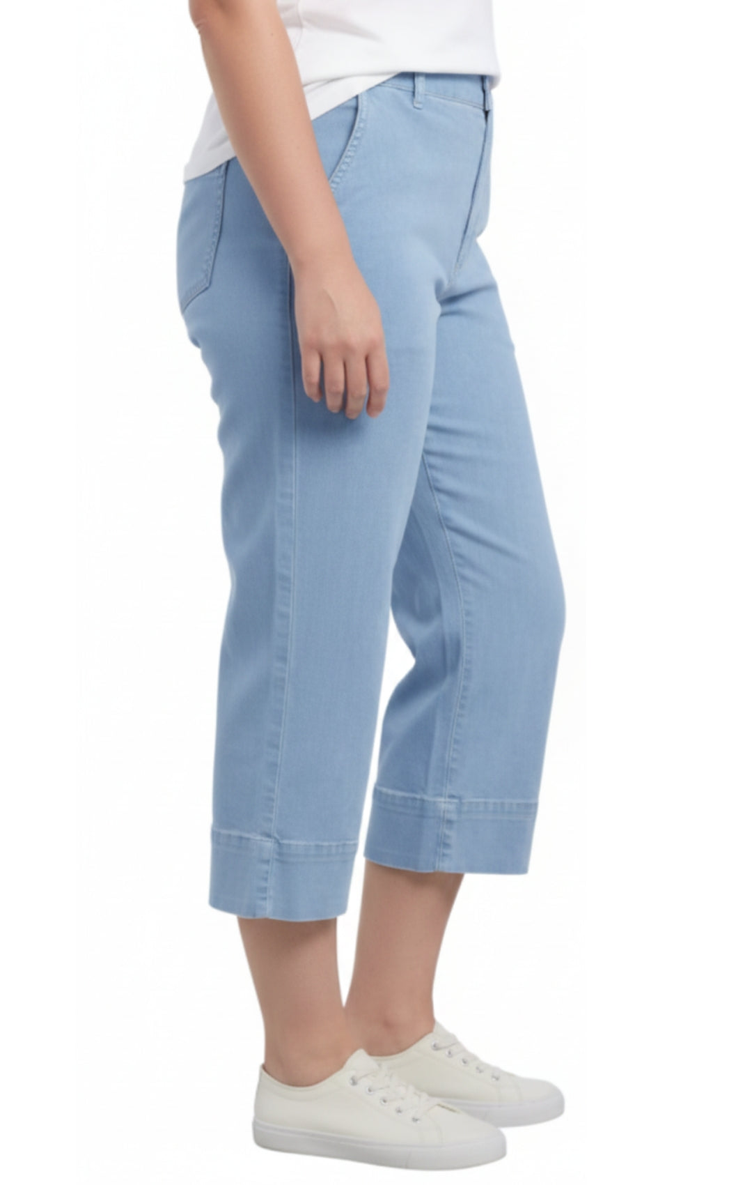 Women's Straight Leg Denim Capri Pants in Blue Lightweight Cotton