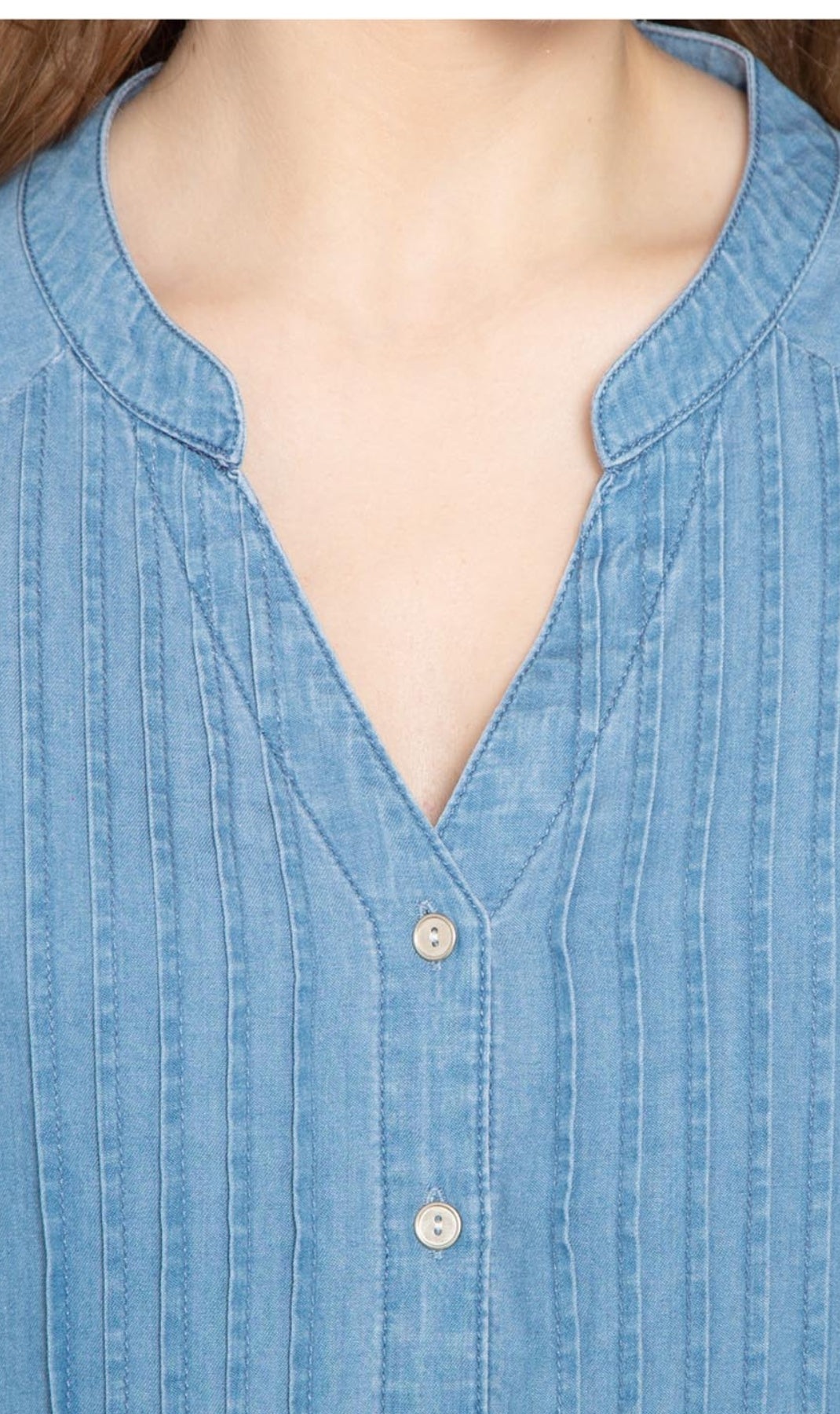 Women's Denim Pintuck Button-Front Tunic Top