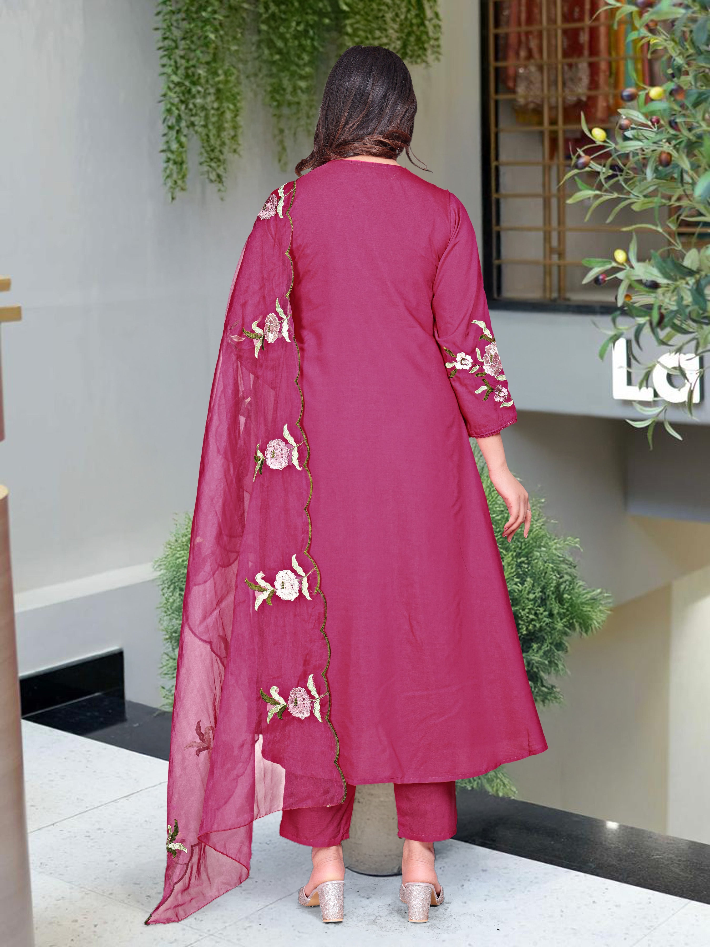 Vegaa Fashion Pink Chanderi Silk Embroidered Salwar Suit