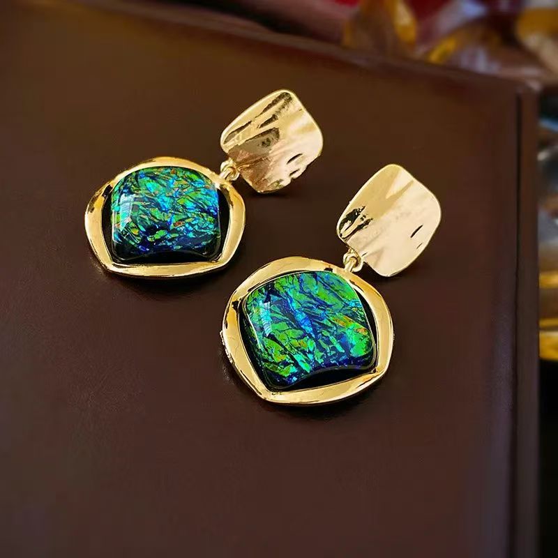 Vintage Rhombus Resin Dangle Earrings in Gold and Green