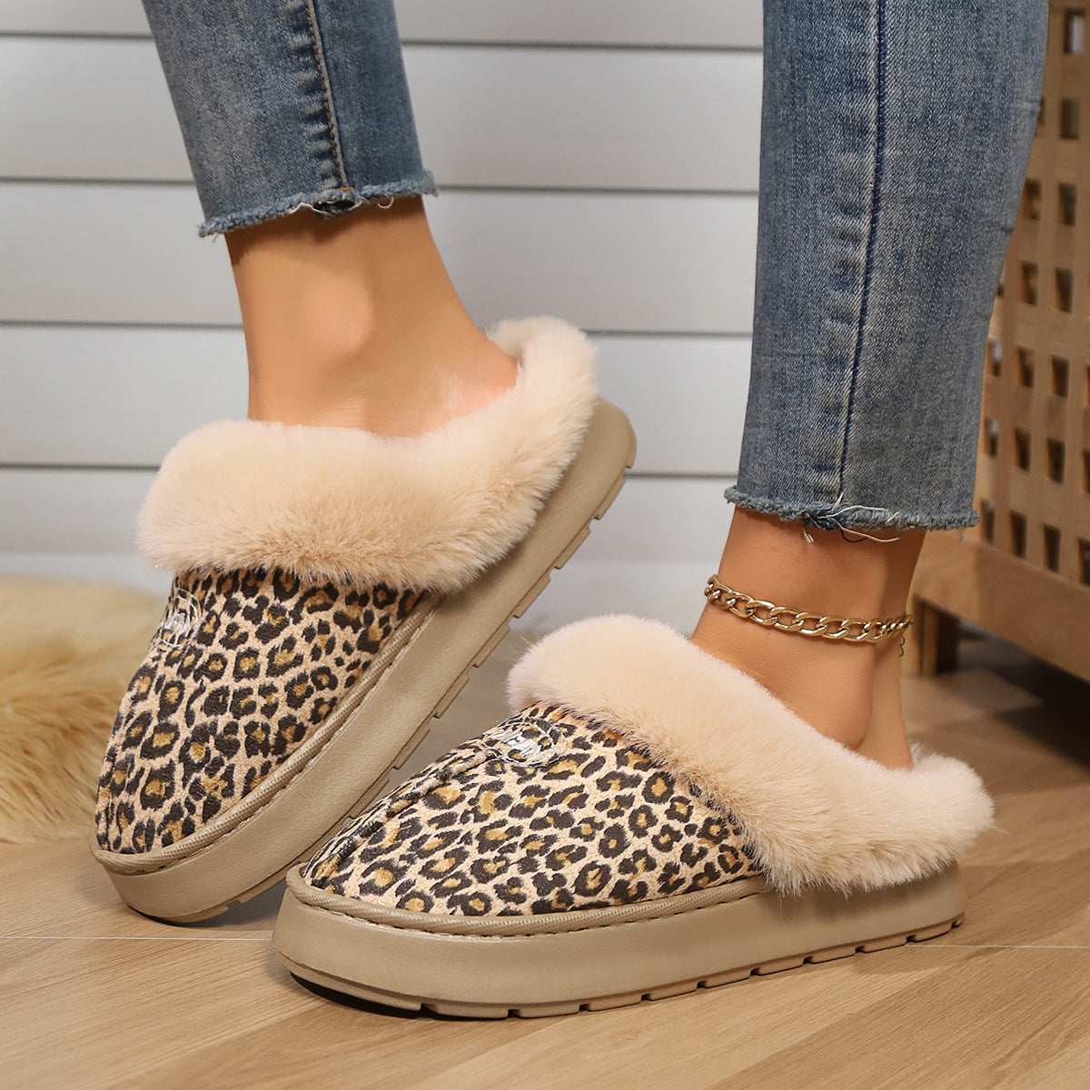 Women’s Memory Foam Suede Plush Slippers - Cozy Indoor Shoes