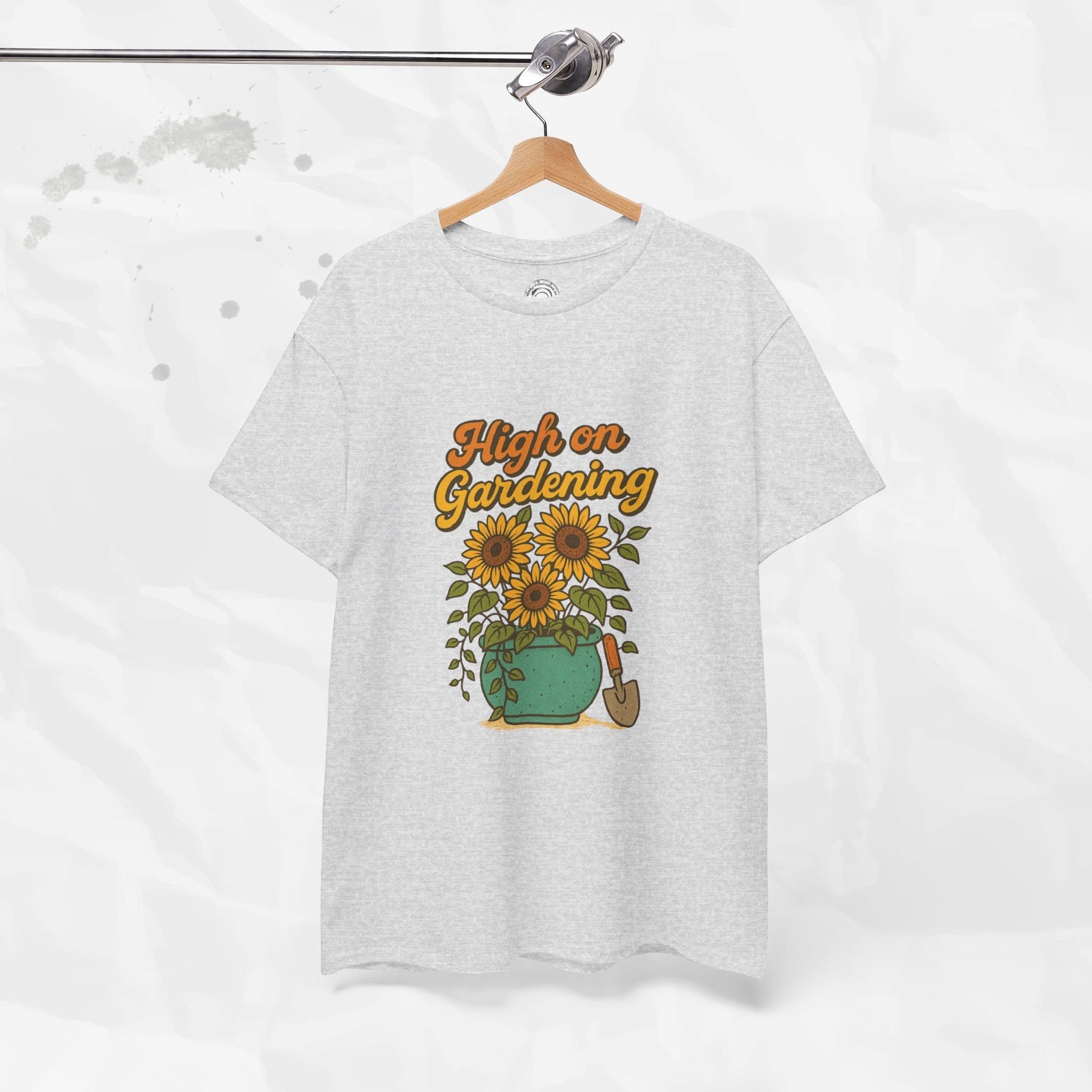 High on Gardening - T-Shirt