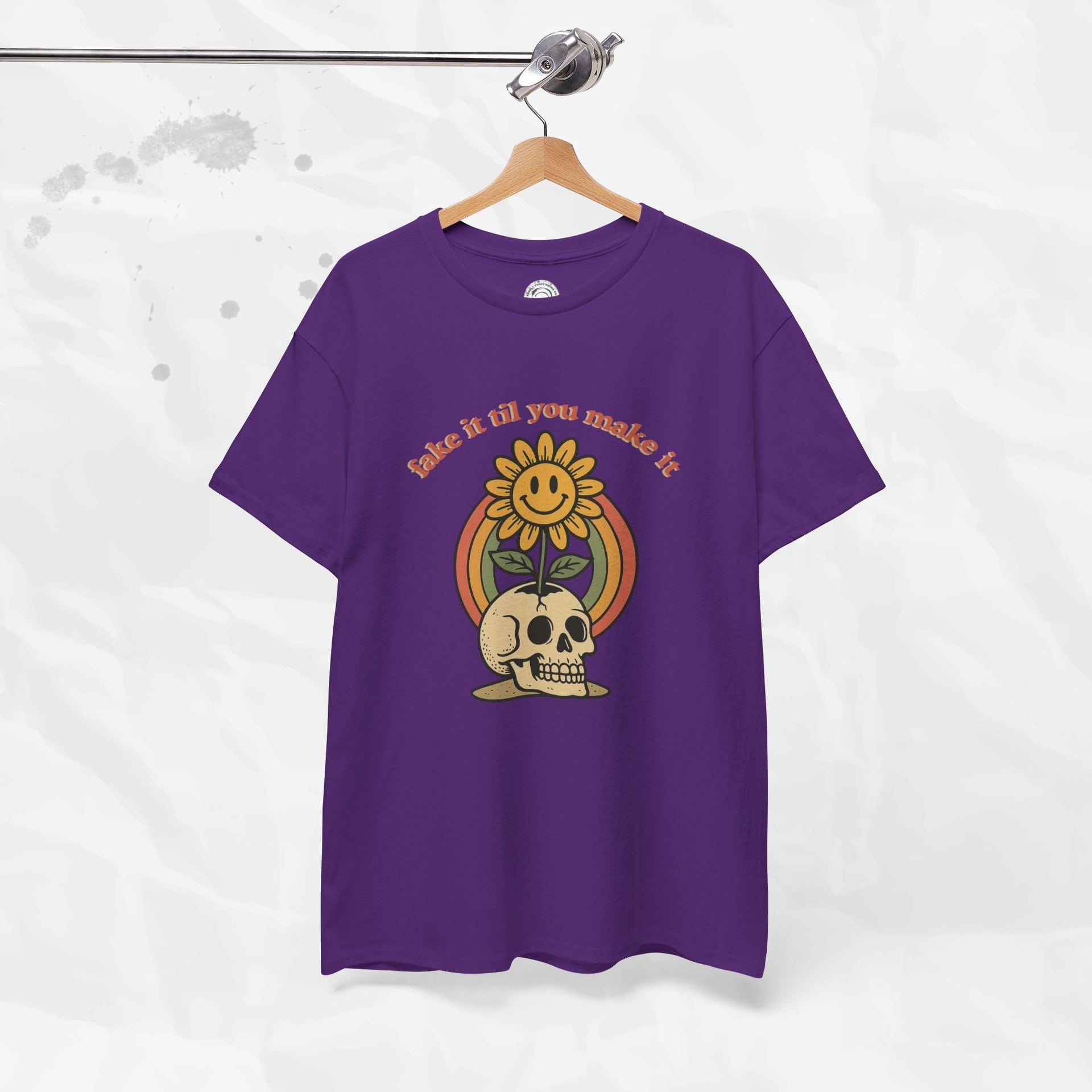 Fake It Til You Make It – T-Shirt
